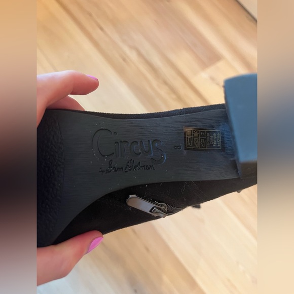 Sam Edelman - Suede 3in Bootie Black - Picture 6 of 11